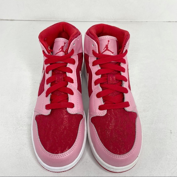 Nike Air Jordan 1 Retro Mid GS “Valentine’s Day” - Picture 2 of 6